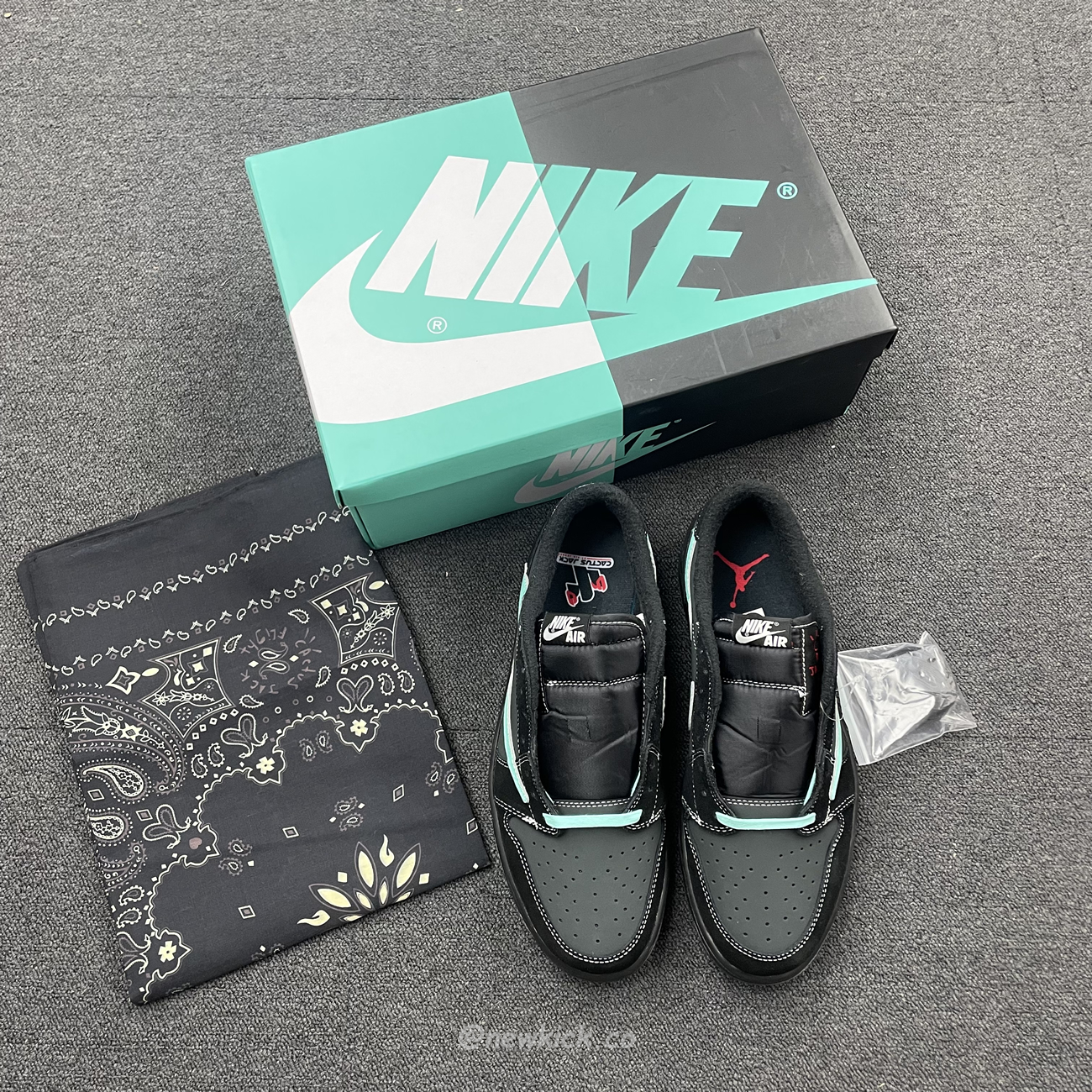 Air Jordan 1 Low Dazzles With Tiffany Cus Travis Dm7866 311 (6) - www.newkick.vip